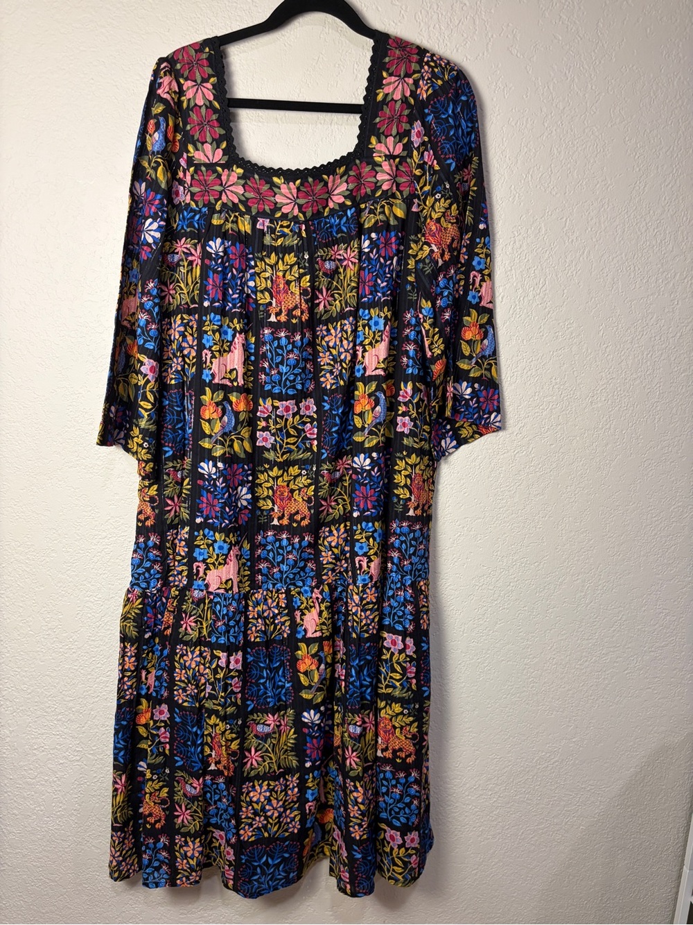 NWT Printfresh Peacock & Lions Tiered Maxi Dress Black Size Large